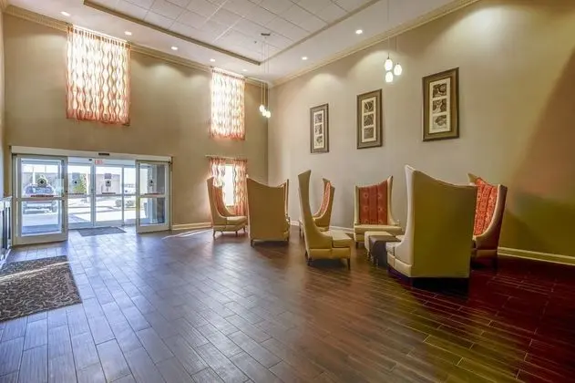 Comfort Suites Richmond - Lobi