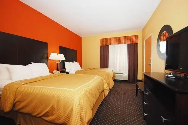 Comfort Suites At Rivergate Mall