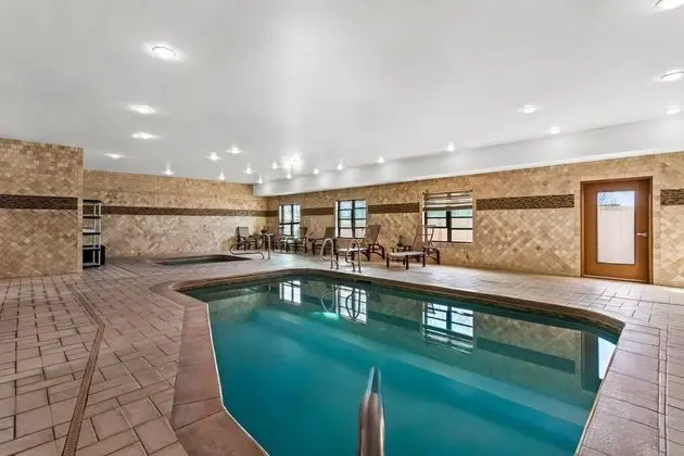 Comfort Suites - Havuz