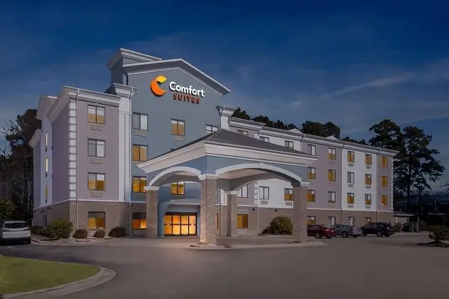 Comfort Suites Sanford - Dış Mekan