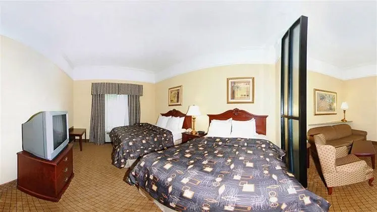 Comfort Suites Savannah North