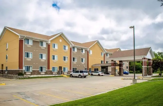 Comfort Suites (St. Joseph)