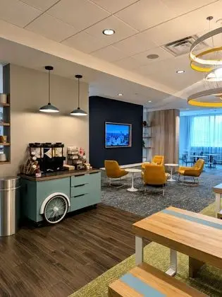 Comfort Suites - Lobi