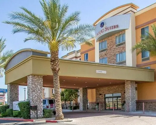 Comfort Suites State Farm Stadium Area
