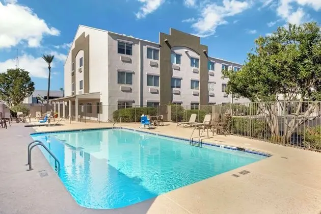 Comfort Suites at Tucson Mall - Havuz