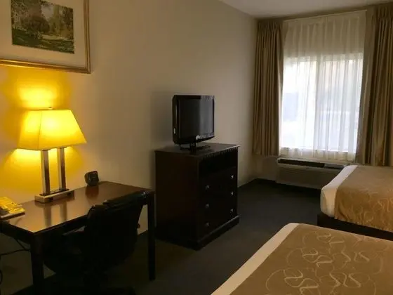 Comfort Suites Tulare
