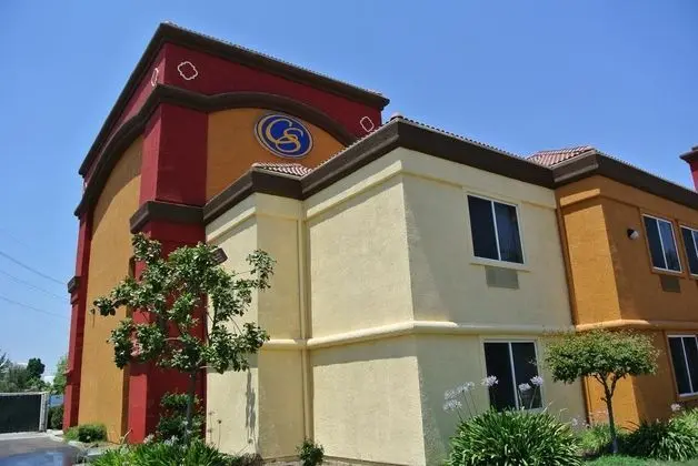 Comfort Suites Tulare
