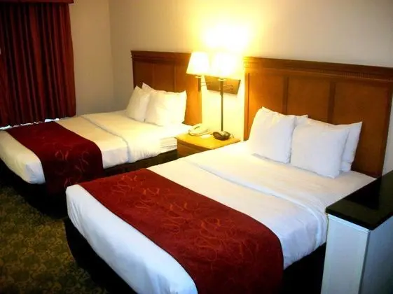 Comfort Suites