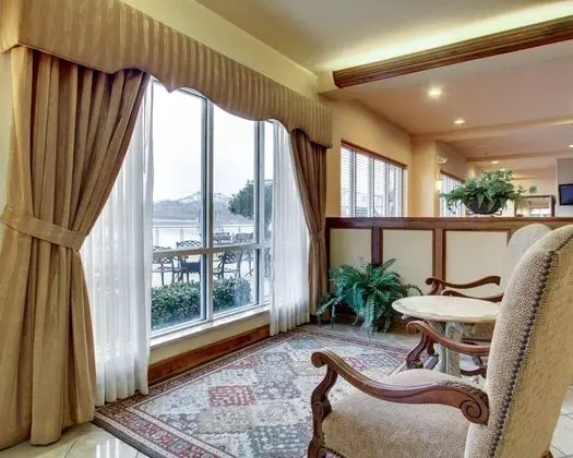 Comfort Suites - Öne Çıkan Resim