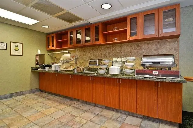 Comfort Suites Wilmington near Downtown - Genel