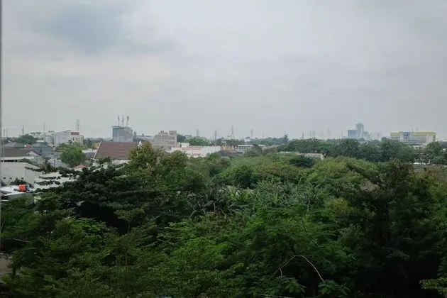 Comfort And Warm 2Br At Bassura City Apartment
