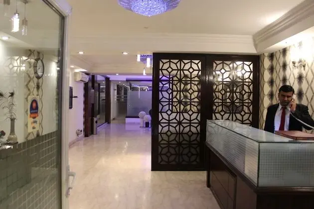 Hotel Comfort Zone Greater Kailash - Lobi