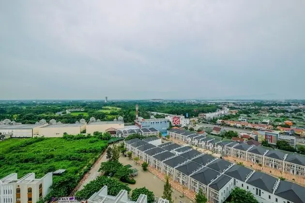 Comfortable 1BR Apartment at Mustika Golf Residence