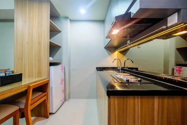 Comfortable 1BR Apartment at Mustika Golf Residence - Mutfak