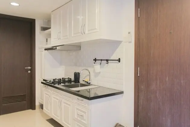 Comfortable 2BR Apartment at H Residence - Mutfak