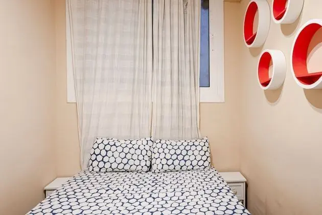 Comfortable 3BR Apartment Close to Placa Espana and Sants Station - Oda