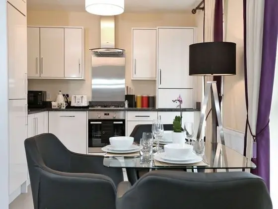 Comfortable Aberdeen Home Just Minutes From the Airport - Yerinde Yemek