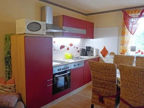 Comfortable Apartmemt in Lichtenhain With Balcony - Mutfak