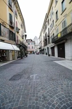 Comfortable Apartment Cavour Square