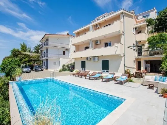Comfortable Apartment in Celina With Swimming Pool - Dış Mekan