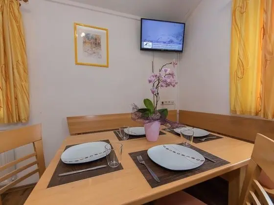 Comfortable Apartment in Kaprun Near Ski Lift - Yerinde Yemek