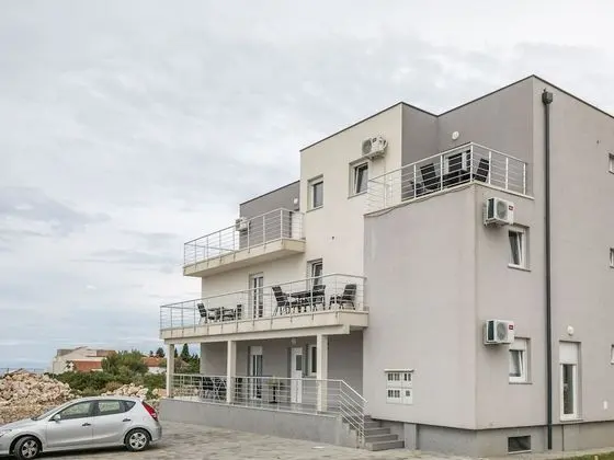 Comfortable Apartment in Novalja near Zrče Beach