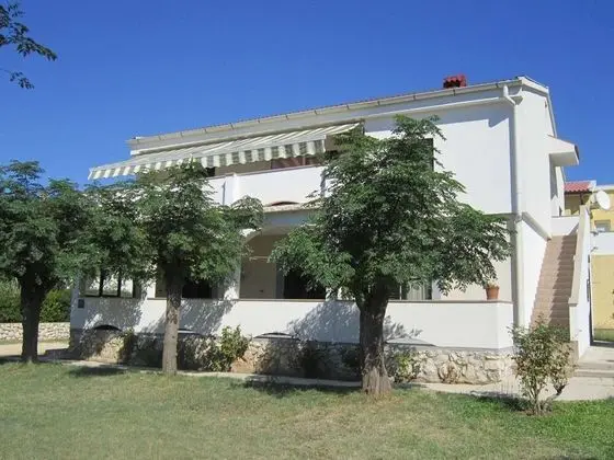 Comfortable Apartment With Roof Terrace and Sea View, Near the Beach - Dış Mekan