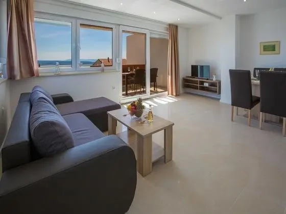 Comfortable Villa Apartment With Swimming Pool and Sea View
