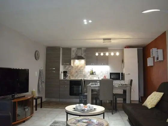 Comfortable Apartment With Terrace, Ideally Located in Trois-ponts - Öne Çıkan Resim