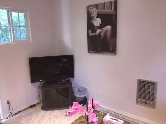 Comfortable Beverly Hills Town House - Oda Düzeni