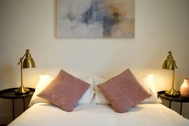 Comfortable and Central One Bed