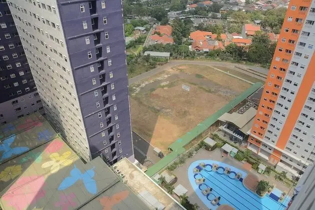 Comfortable and Clean 2BR Green Pramuka Apartment