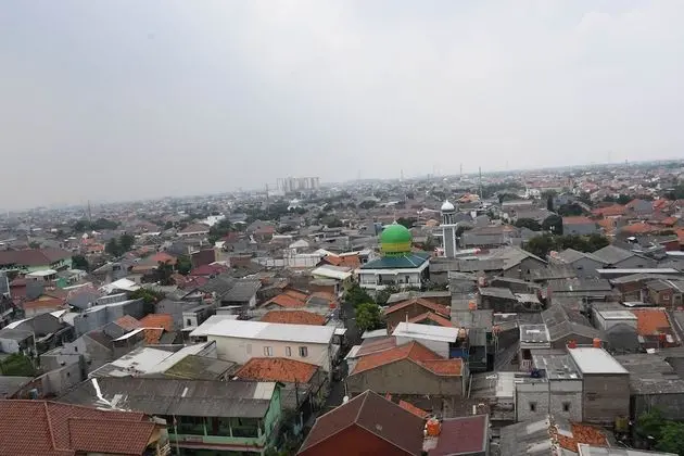 Comfortable Combined Unit 3BR at Bassura City Apartment near Mall