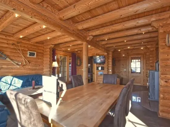 Comfortable and Cosy Holiday Home With hot Tub, Sauna, Terrace and Garden - Yerinde Yemek