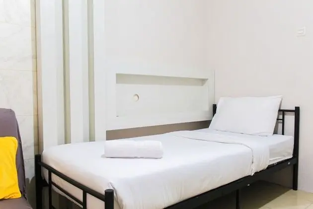 Comfortable And Cozy Studio At Medina Apartment