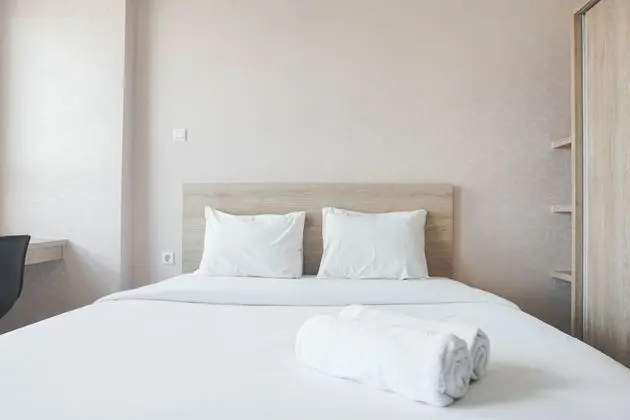 Comfortable And Cozy Studio (No Kitchen) Apartment At Mustika Golf Residence - Oda