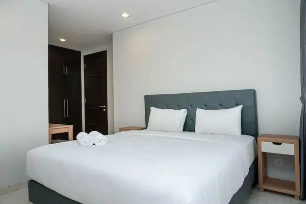 Comfortable Deluxe 2BR at The Empyreal Condominium Epicentrum Apartment By Travelio