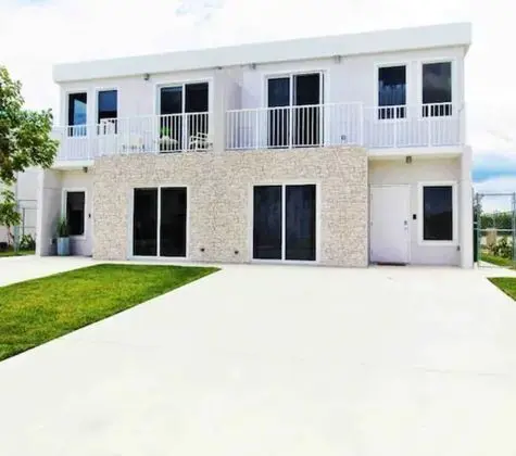 Comfortable European Style Home 4BR 4BA in Miami by ASVR-13670