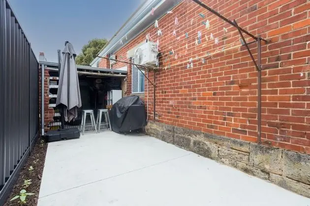 Comfortable Family Home in Mount Hawthorn - Dış Mekan