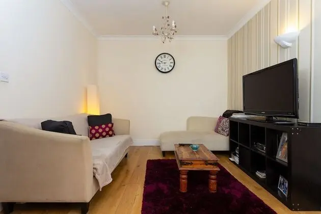 Comfortable Flat Near Liverpool Street With 2 Bedrooms