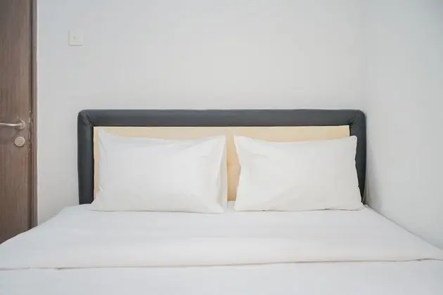 Comfortable and Furnished 2BR Apartment at Emerald Bintaro