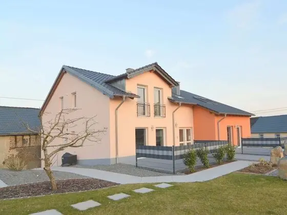 Comfortable Holiday Home in Ellscheid With Garden