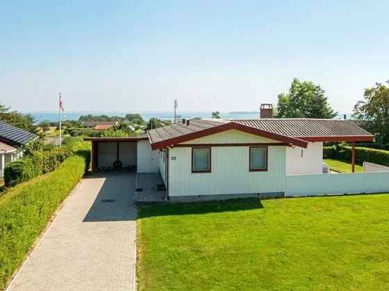 Comfortable Holiday Home in Jutland With Sunbathing Area