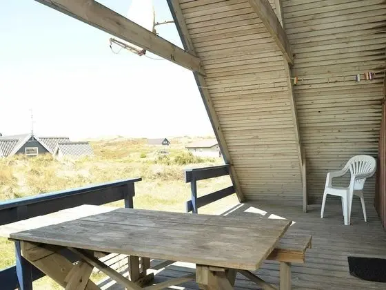 Comfortable Holiday Home With Roofed Terrace in Ringkøbing
