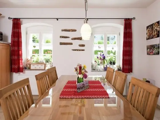 Comfortable Holiday Home in Saxony With Terrace - Yerinde Yemek