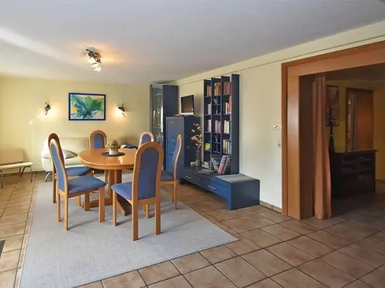 Comfortable Holiday Home in the Weser Uplands With Sauna - Yerinde Yemek