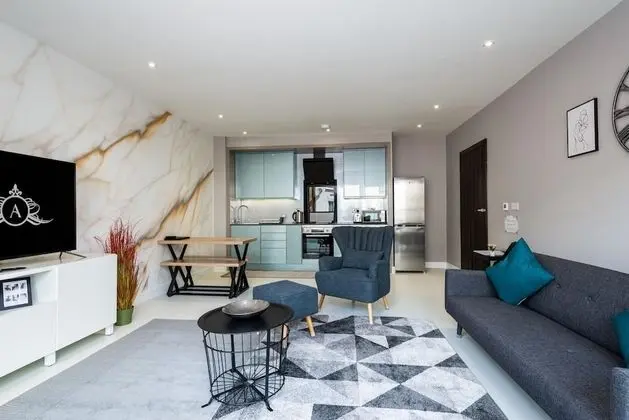 Comfortable Home Away From Home in Gillingham