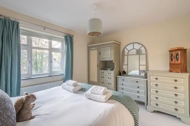 Comfortable Home in Wandsworth by Underthedoormat