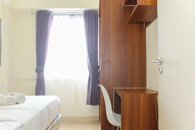 Comfortable and Homey 3BR at Meikarta Apartment - İç Mekan