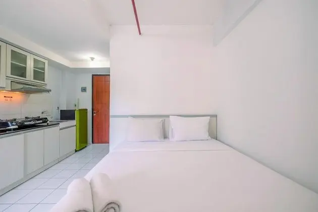 Comfortable Living Studio Room at Kebagusan City Apartment
